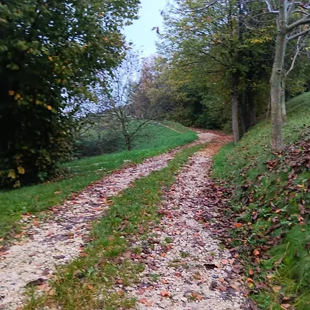 לינה וארוחת בוקר Il Sentiero Beb 3*