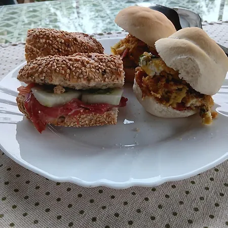 Il Sentiero Beb Bed & Breakfast